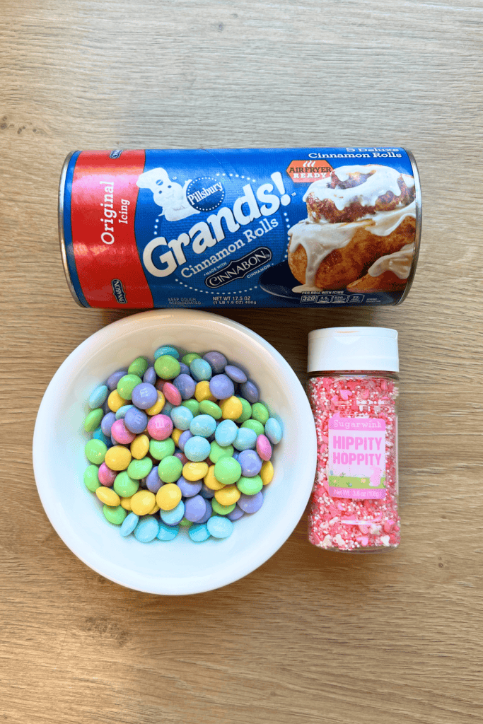 bunny cinnamon rolls 1