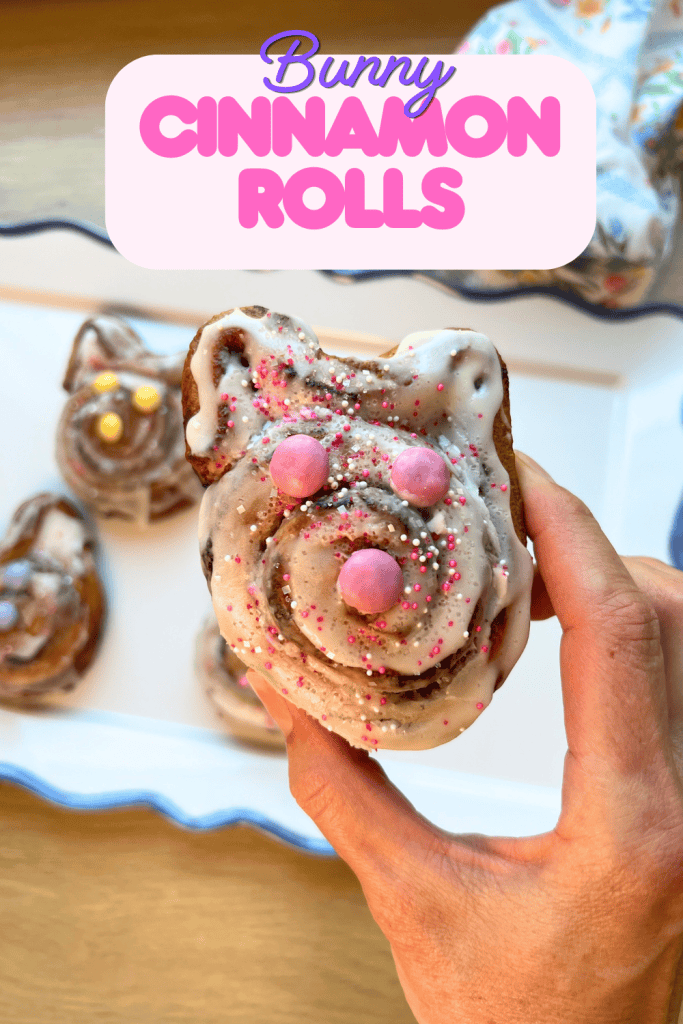 bunny cinnamon rolls 1